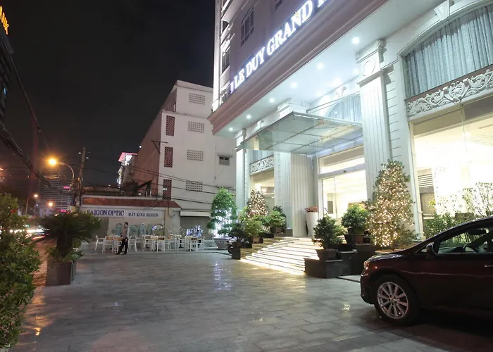 Le Duy Grand Hotel