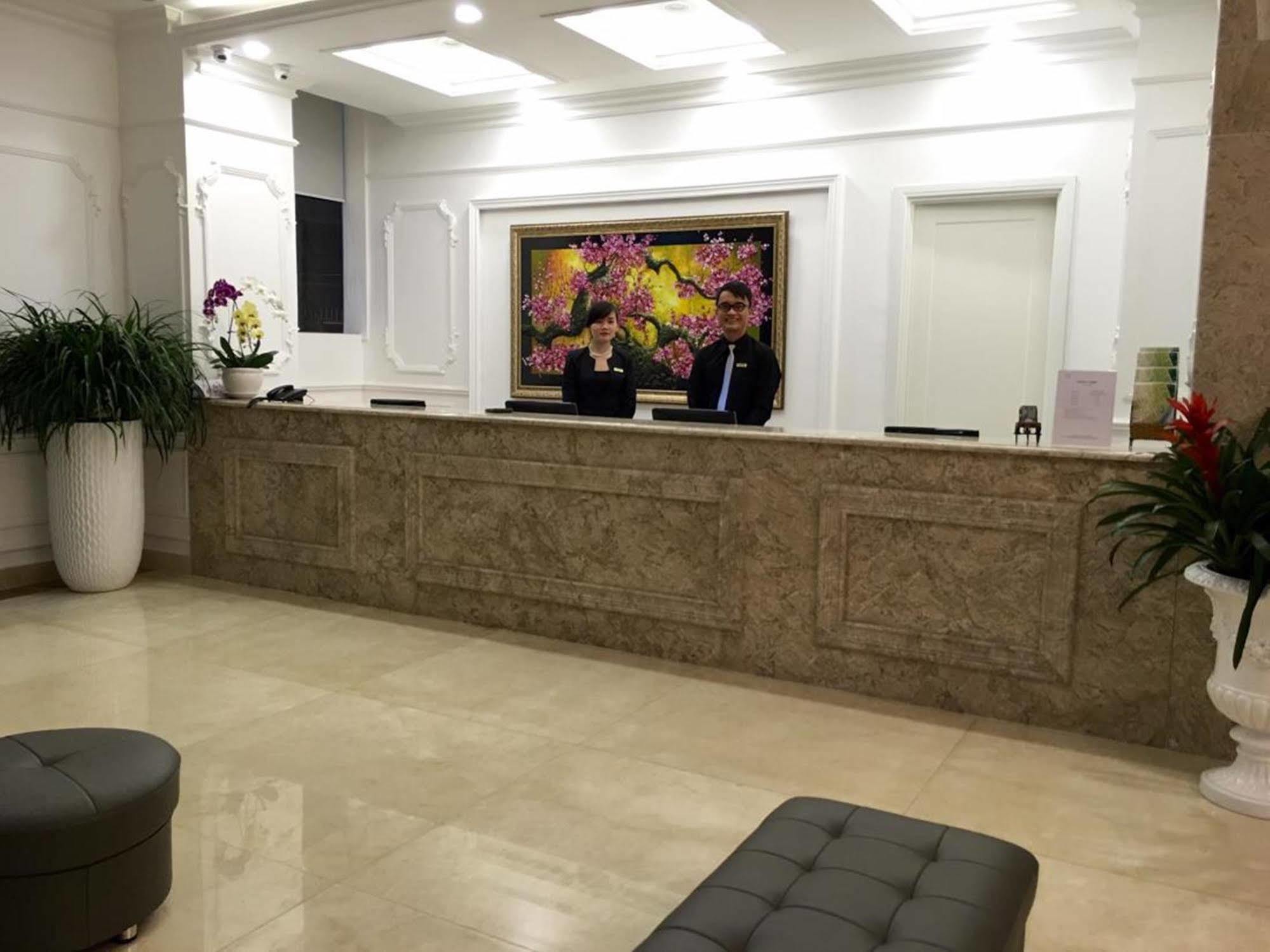 Hotel Le Duy Grand